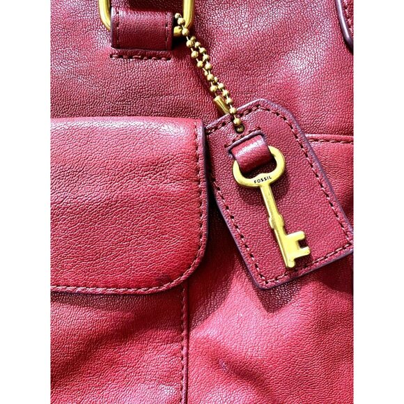 Fossil Red Leather Crossbody Shoulder Bag With Gold-Tone Hardware & Key Accent - Picture 5 of 12